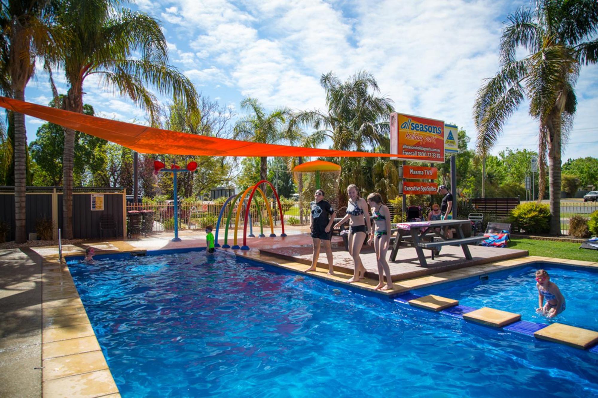 All Seasons Mildura Holiday Park Hotel Bagian luar foto